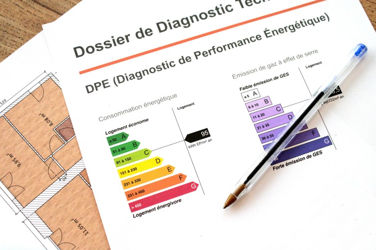 DPE et pompe à chaleur à Saint-Omer, Arras et Calais : comment améliorer votre étiquette énergie ?