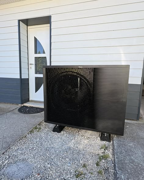 Climatisation réversible et fortes chaleurs : garantir votre confort d’été à Arras, Douai et Valenciennes