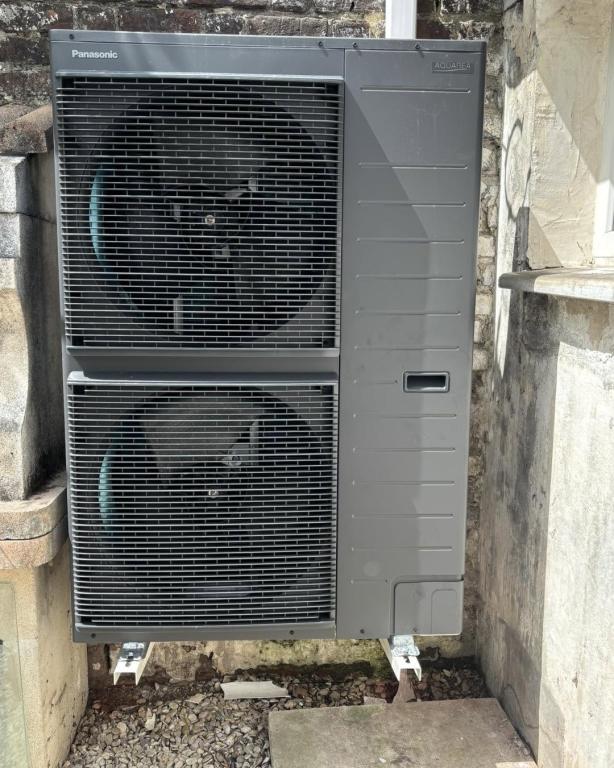 Peut-on installer une pompe à chaleur en hiver dans le Nord ? Délais et bonnes périodes à Béthune, Lens et Liévin
